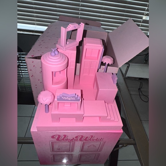 VOIGHT charging station - Picture 4 of 4